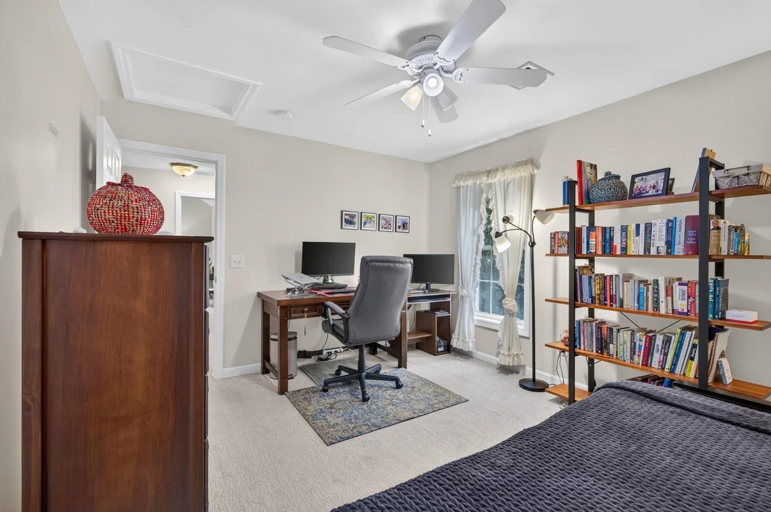 Photo of 14 Holton