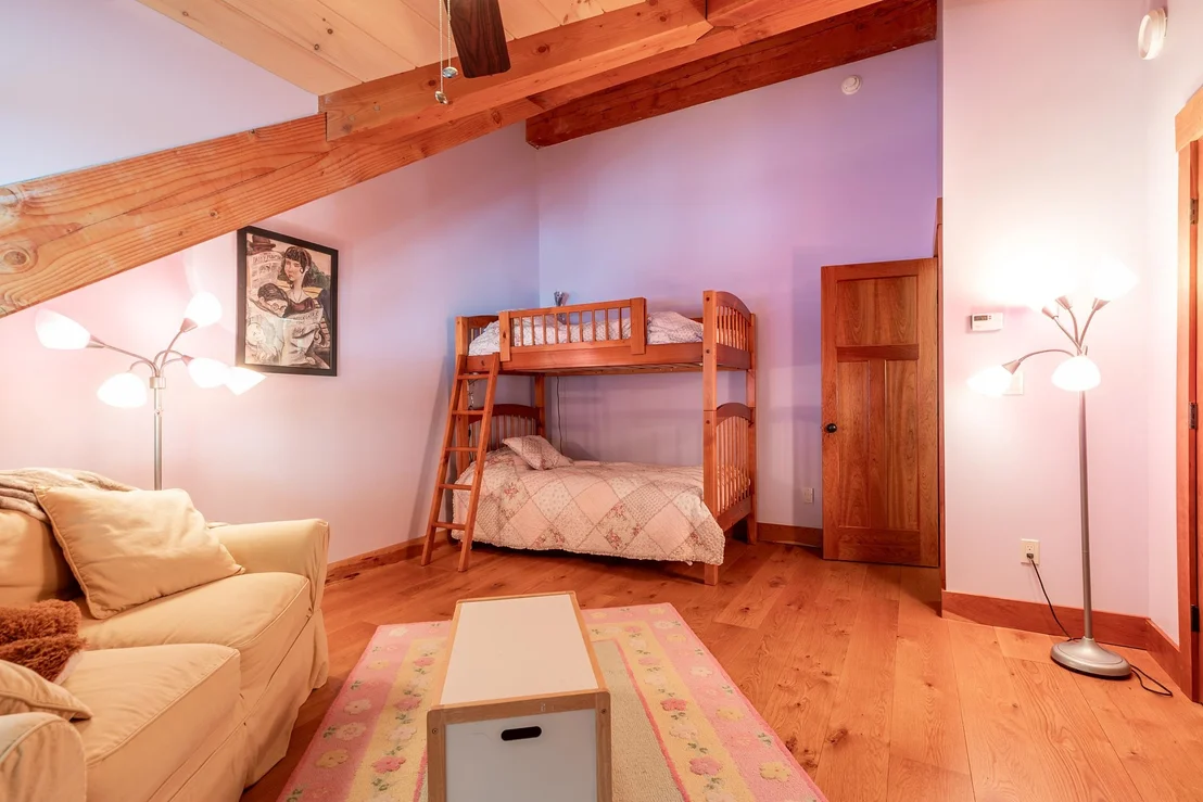 Photo of 42 Cedar