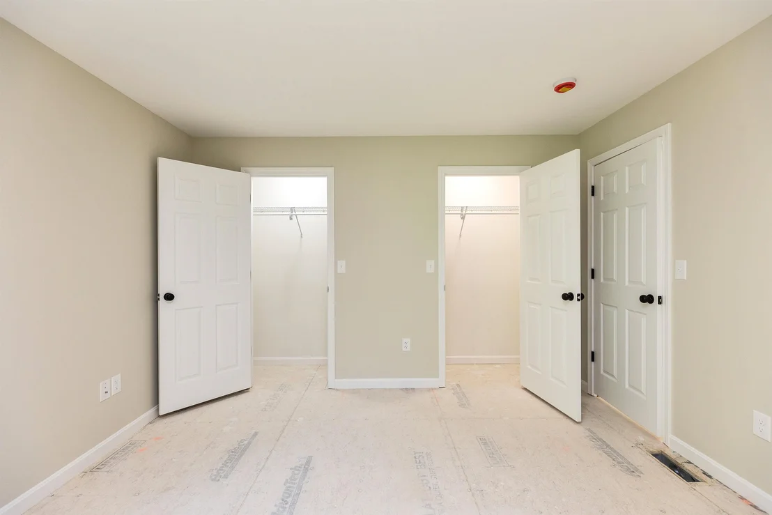 Photo of 32 Deerpoint