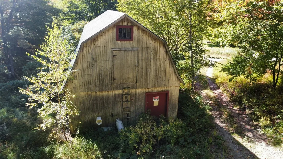 Photo of 689 Black Falls