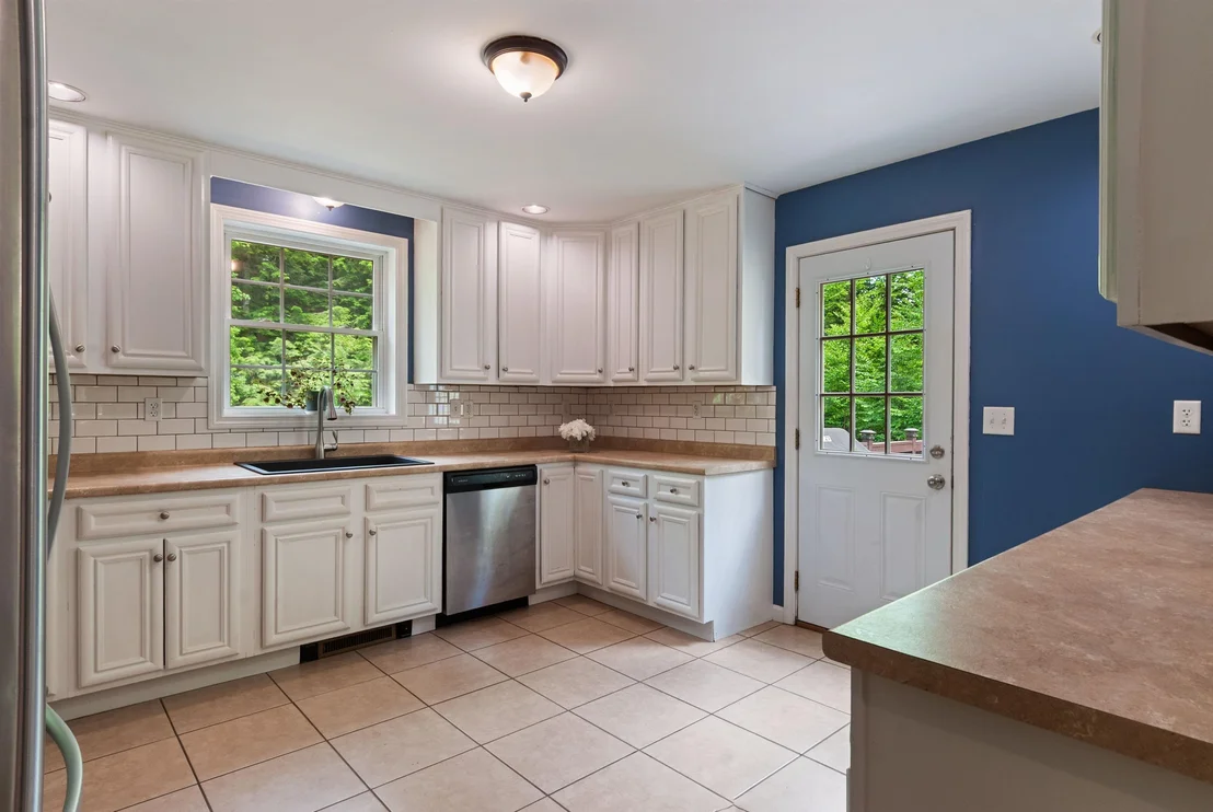 Photo of 633 Beauty Hill