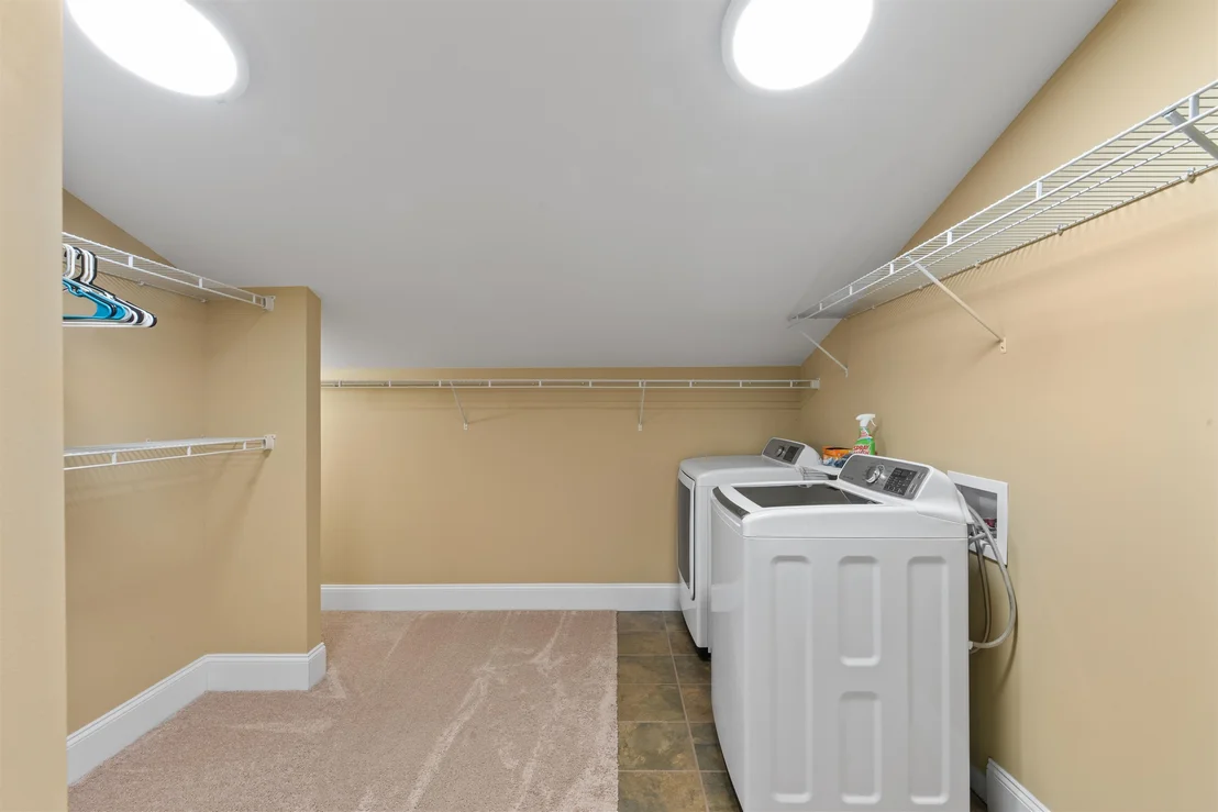 Photo of 177 Alpstrausse