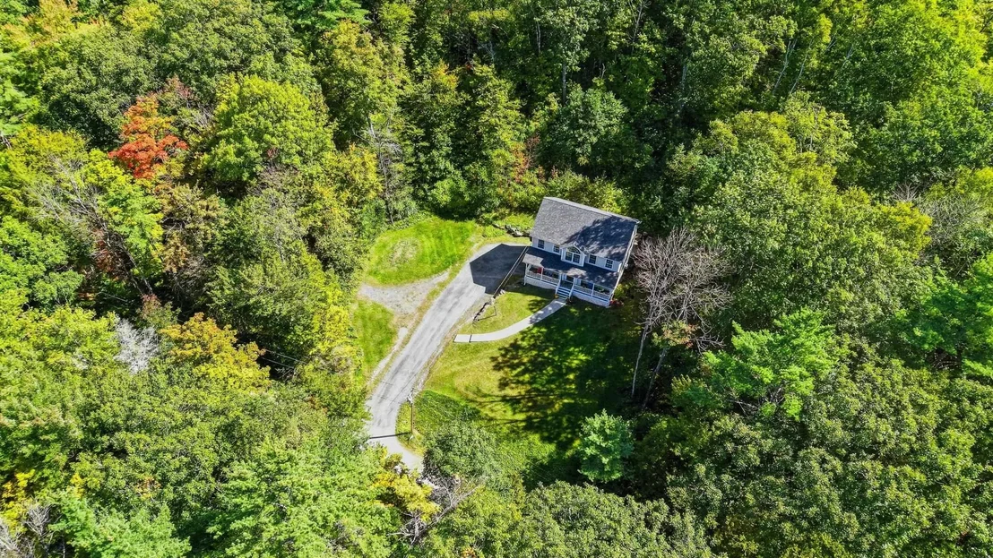 Photo of 298 Stocker Pond