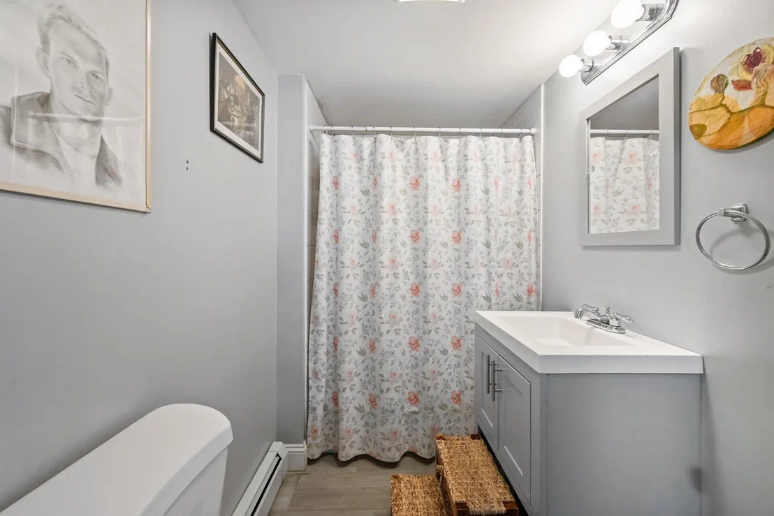 Photo of 193 Willow