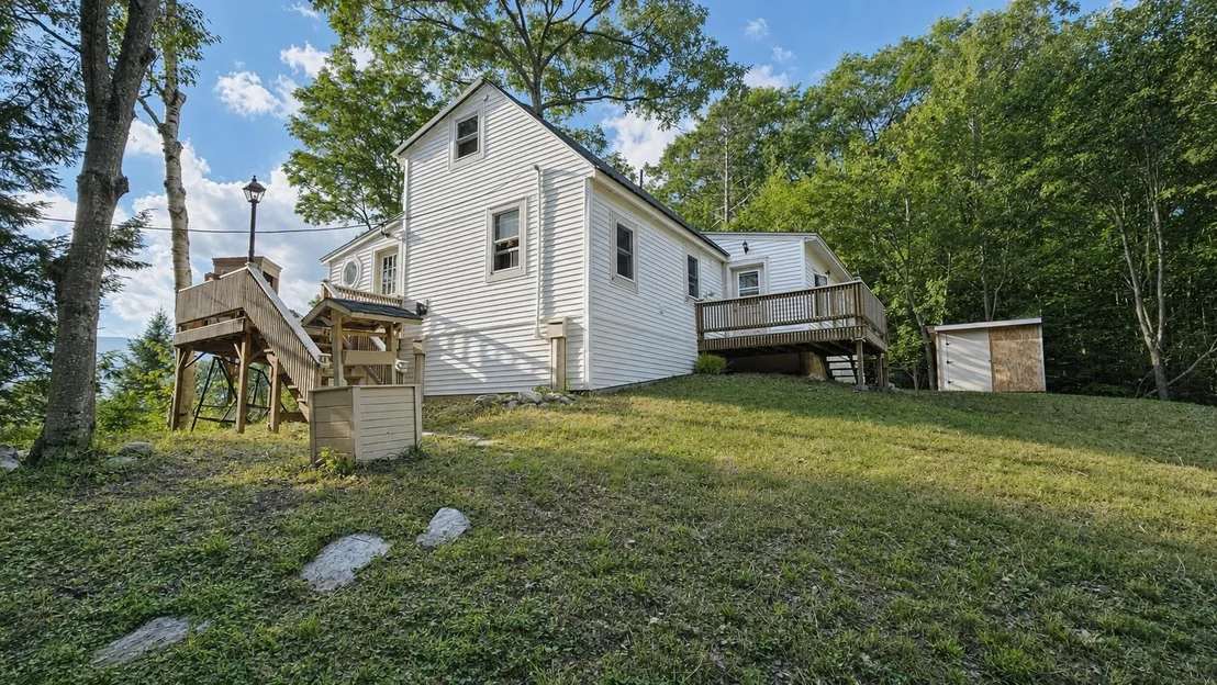Photo of 7 Ezra Stone