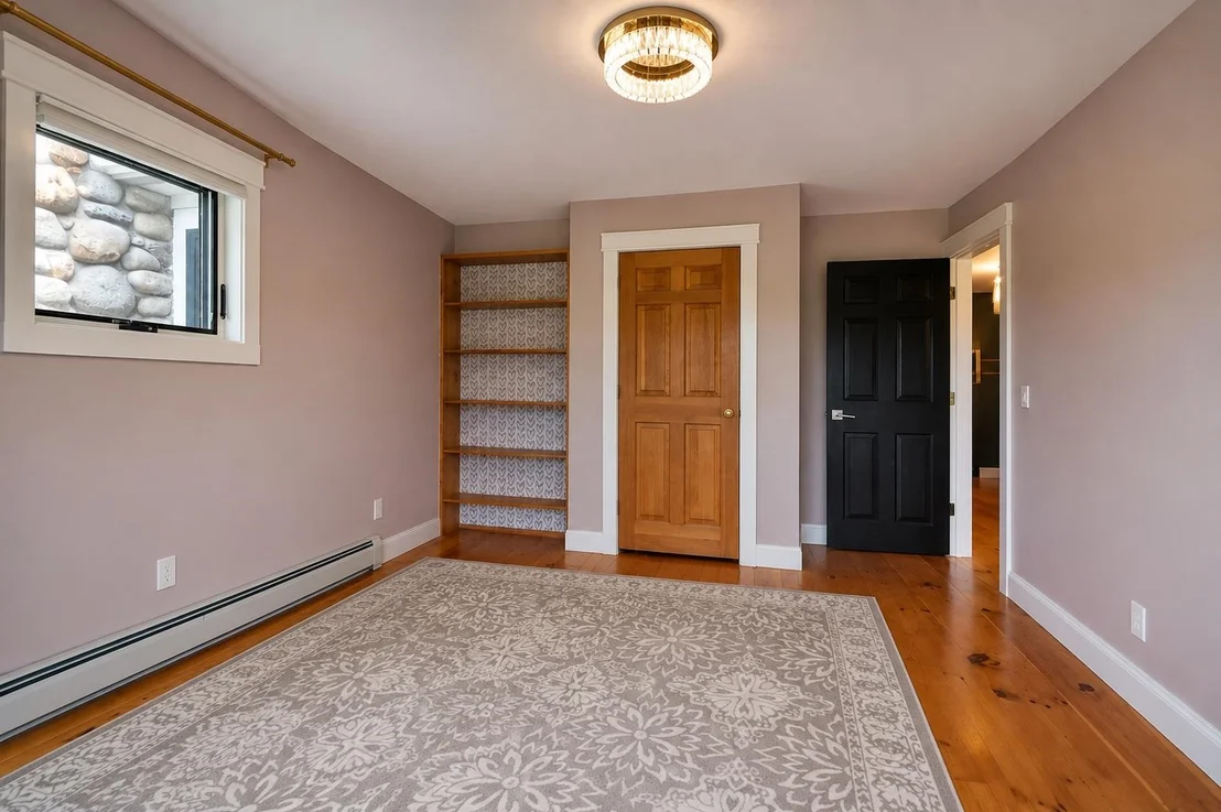 Photo of 170 Lyman