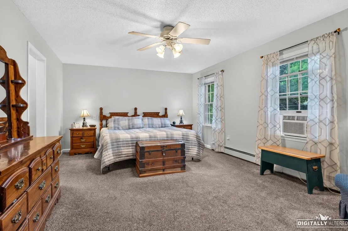 Photo of 12 Moon Brook