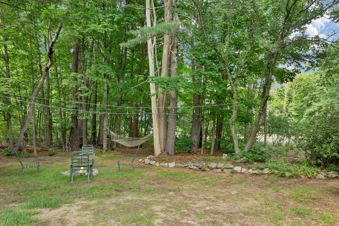 Photo of 652 West Side