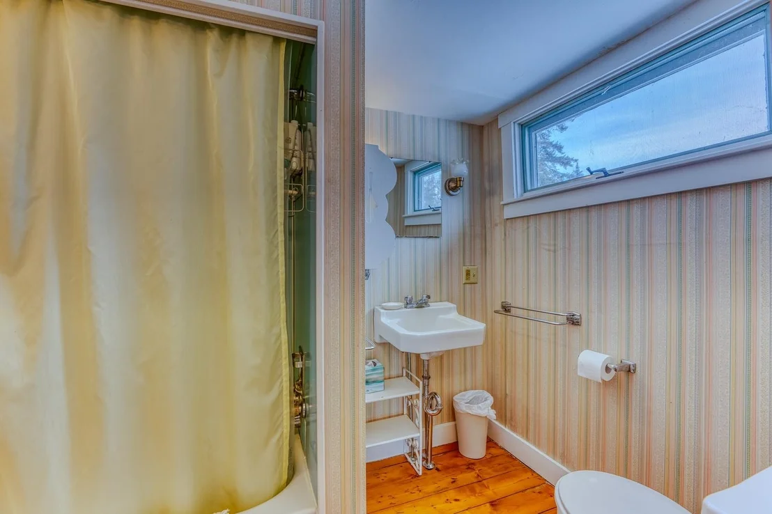 Photo of 249 Mountain View