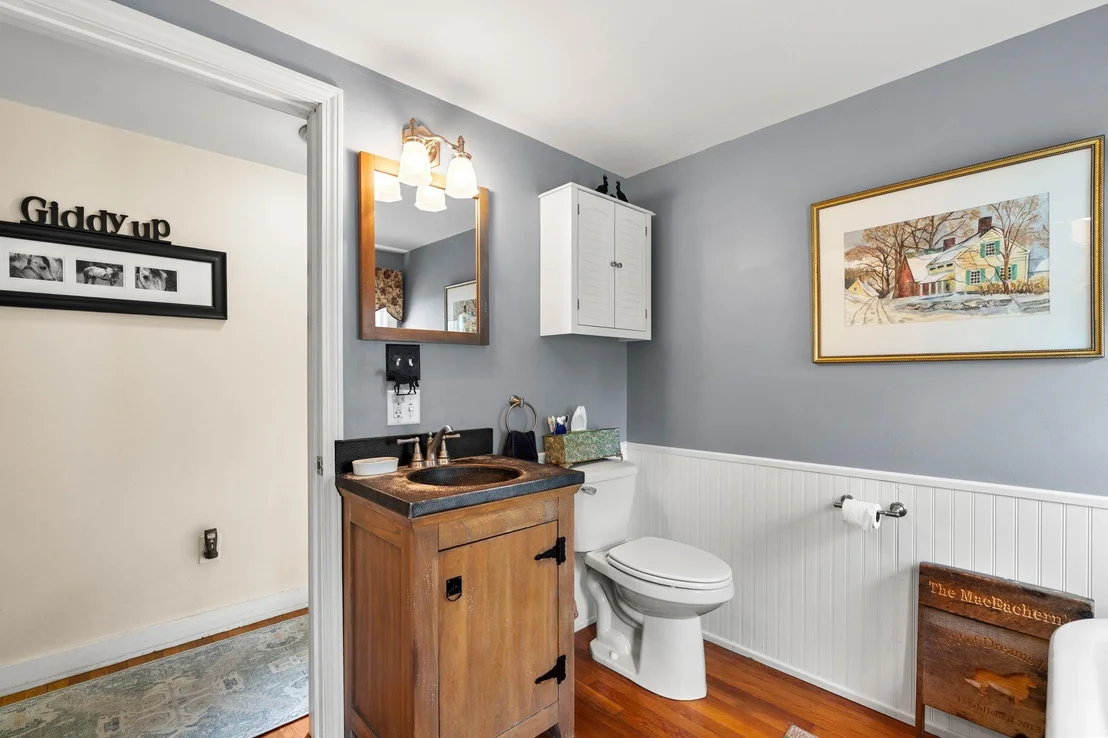 Photo of 481 Boston Post