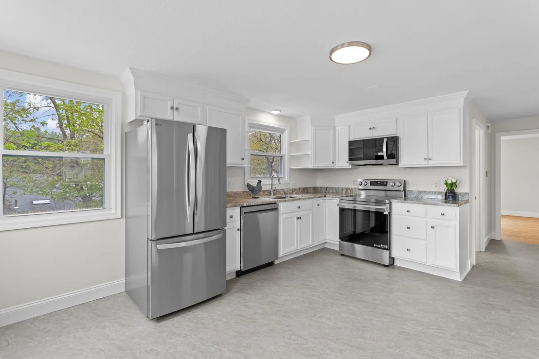 Photo of 12 Hemlock