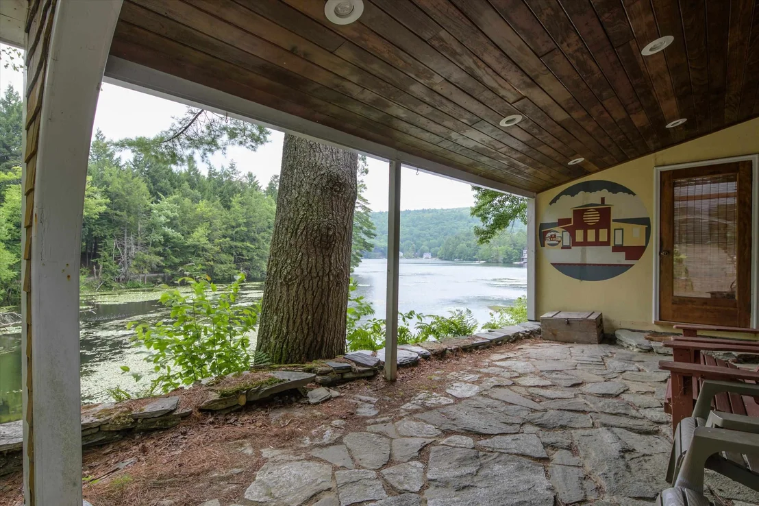 Photo of 46 Carpenters Point