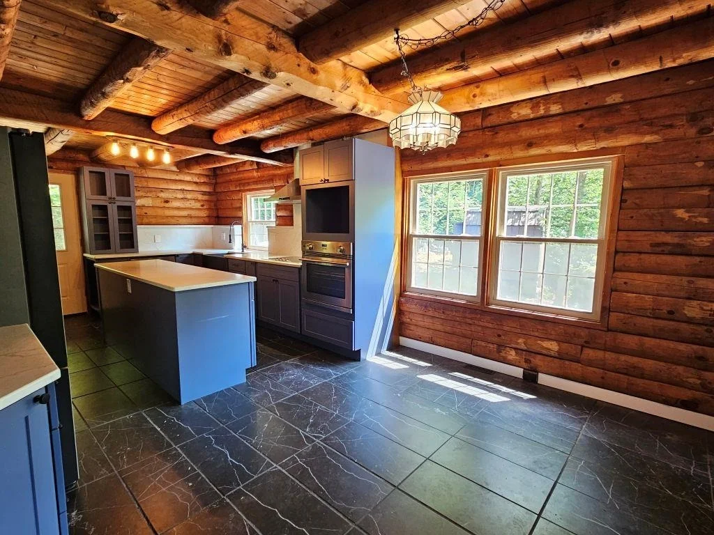 Photo of 423 Old Walpole