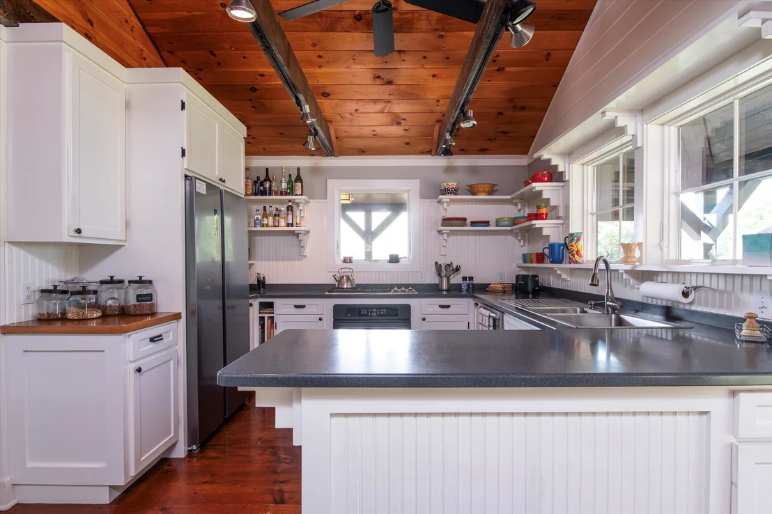 Photo of 365 Timson Hill