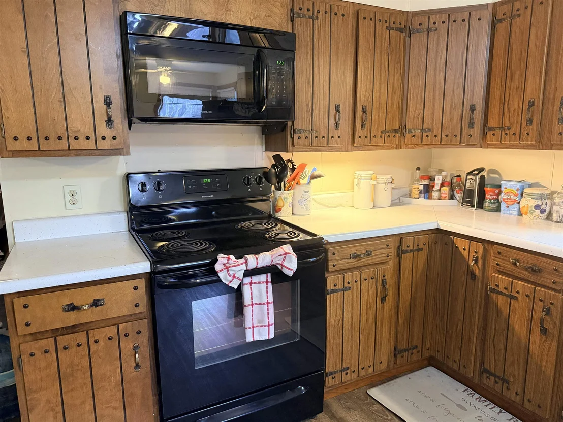 Photo of 147 South Lunenburg