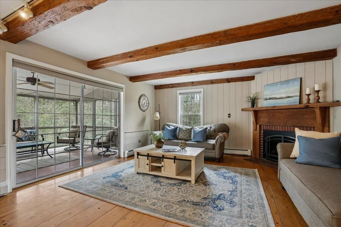 Photo of 50 Hearthside