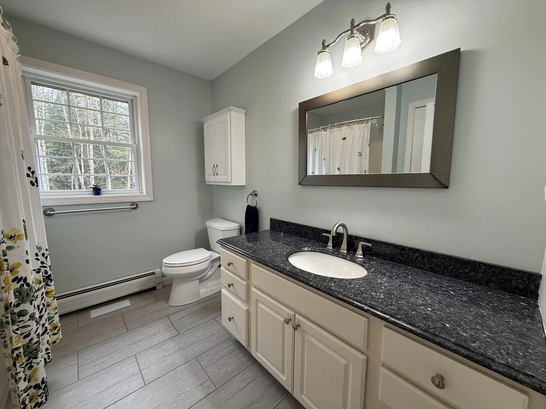 Photo of 28 Fieldstone