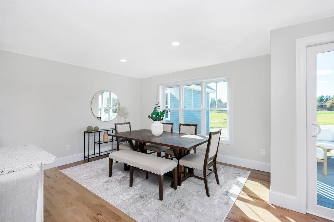 Photo of 8 Acadia