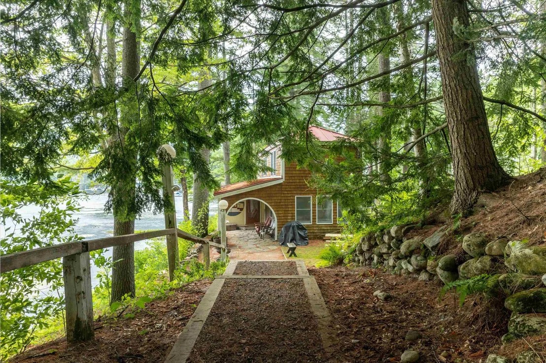 Photo of 46 Carpenters Point