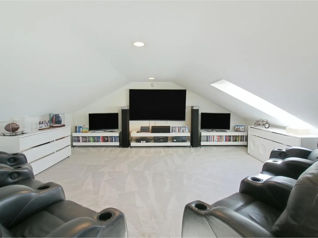 Photo of 165 Crescent