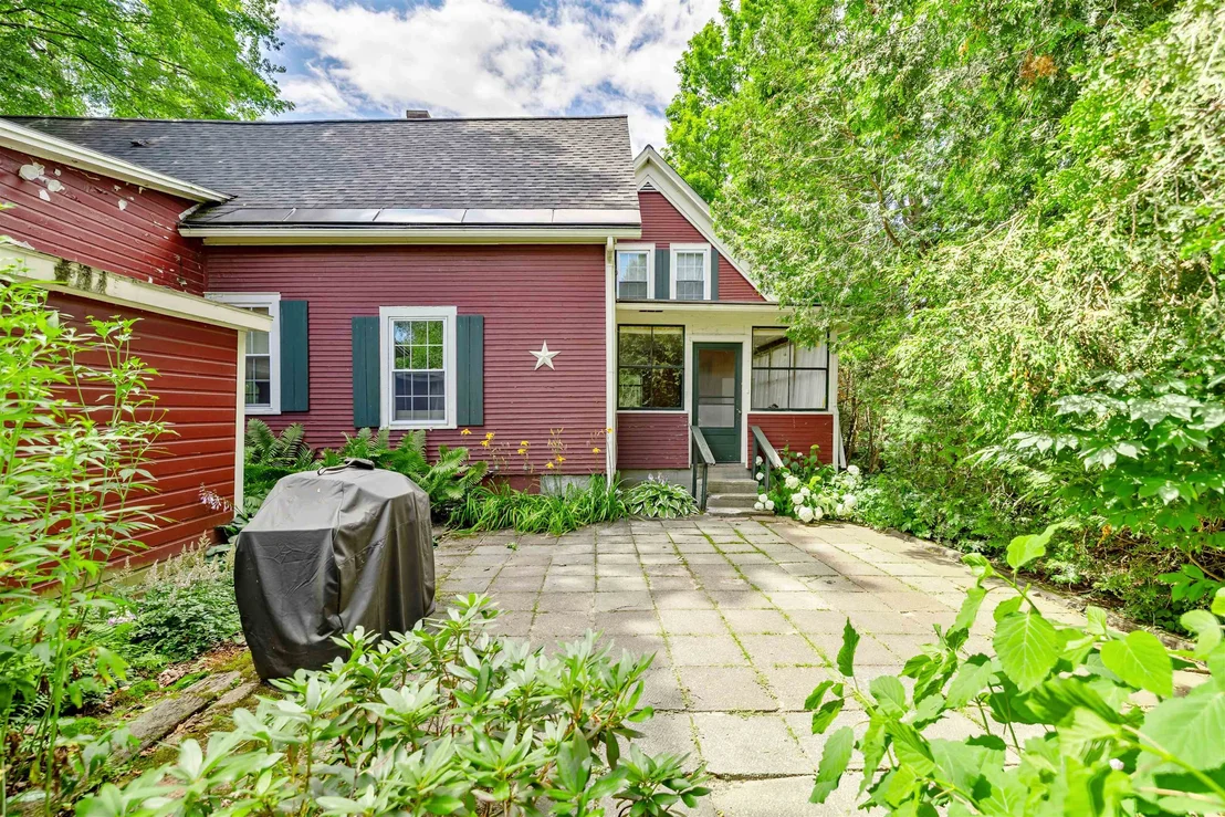 Photo of 295 Main