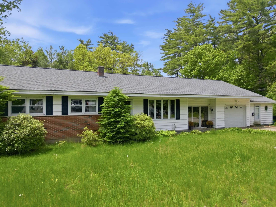 Photo of 219 Plain