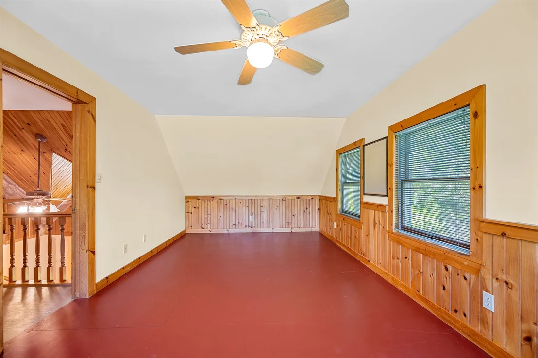 Photo of 87 Bailey Pond
