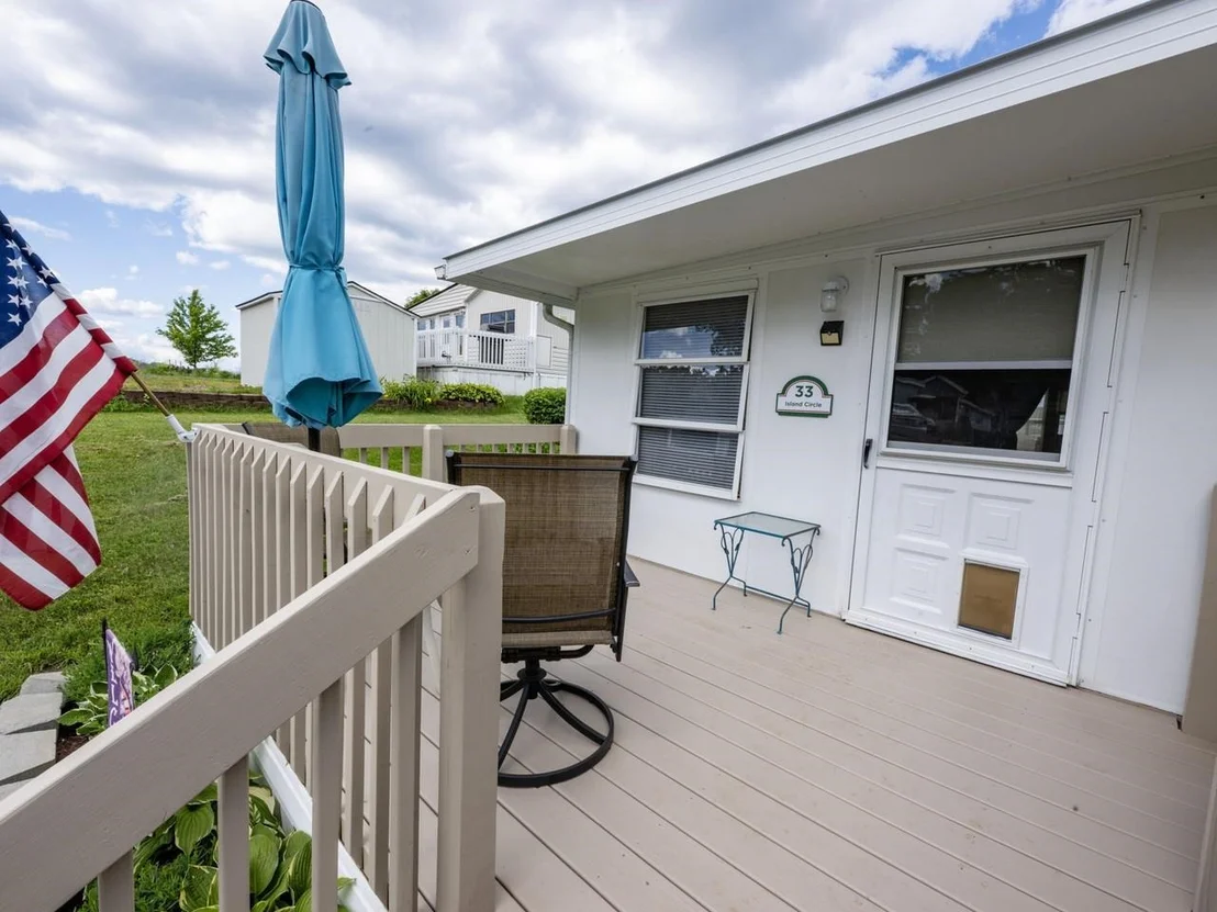 Photo of 33 Island