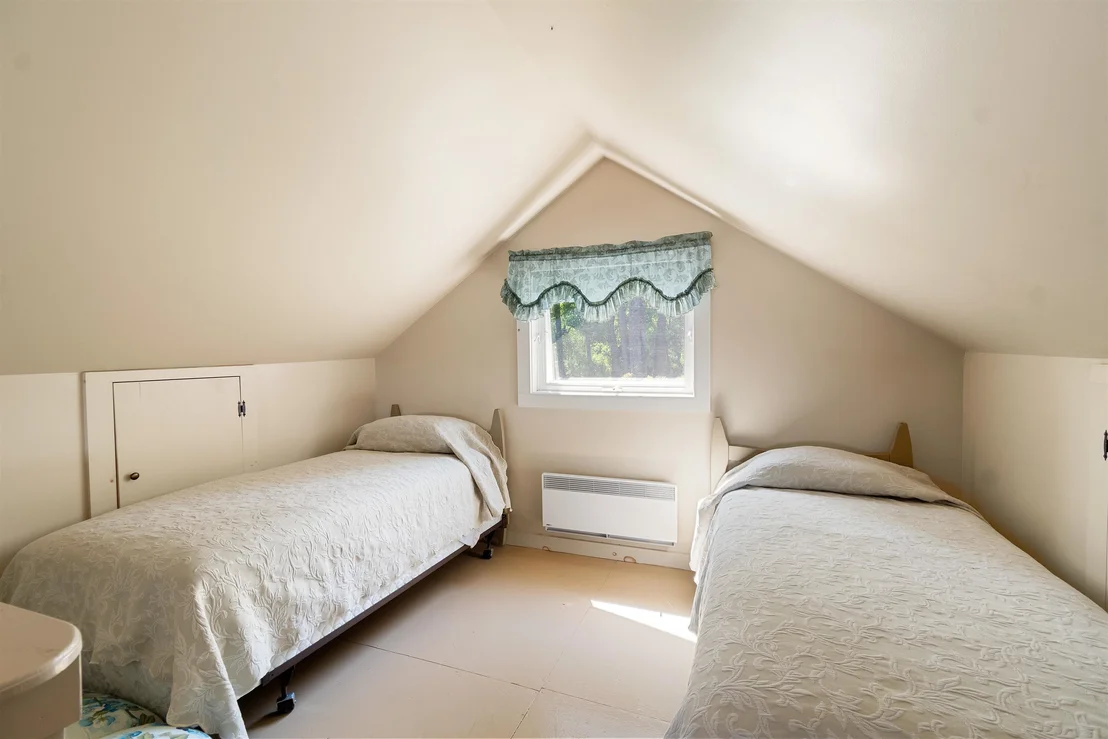Photo of 43 Sandy Point