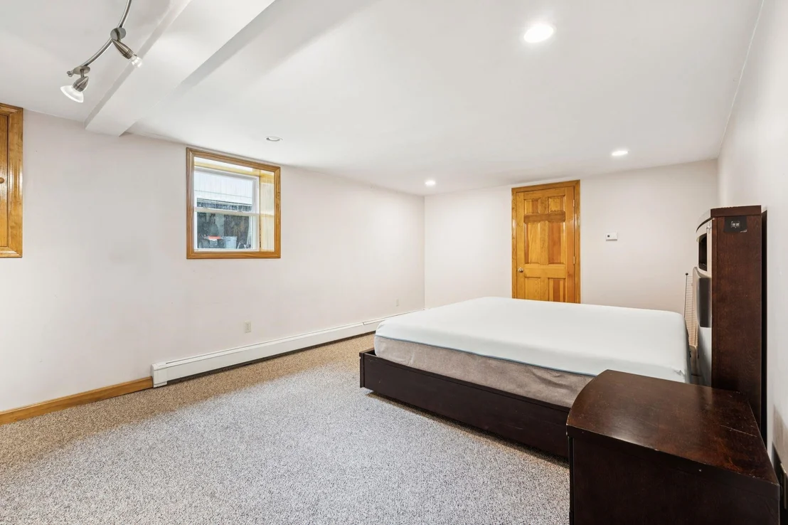 Photo of 37 Riverside