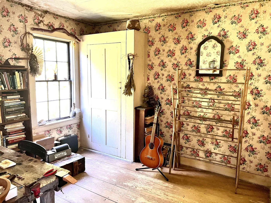 Photo of 575 Somers