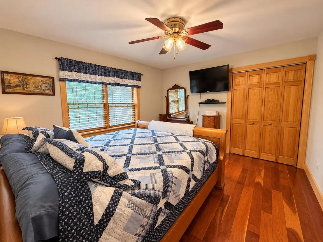 Photo of 249 Pine Hollow