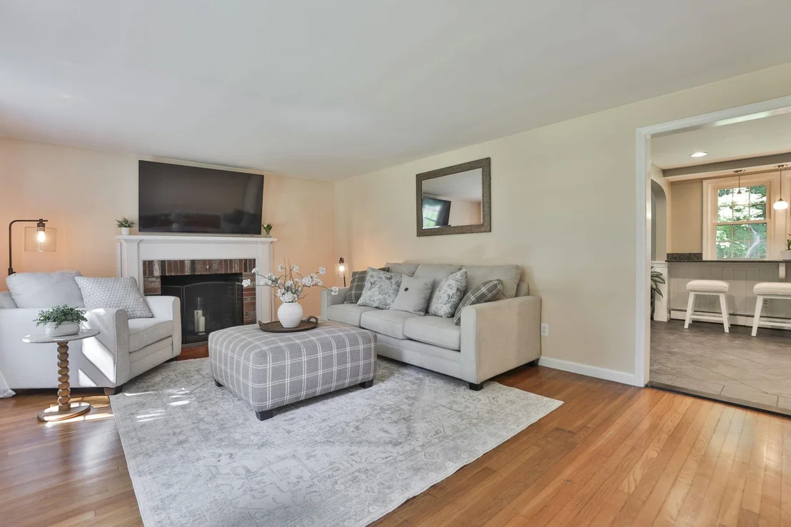 Photo of 24 Beaver Brook