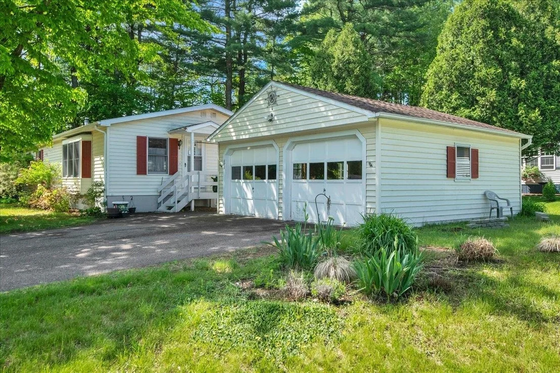 Photo of 107 Williston Woods