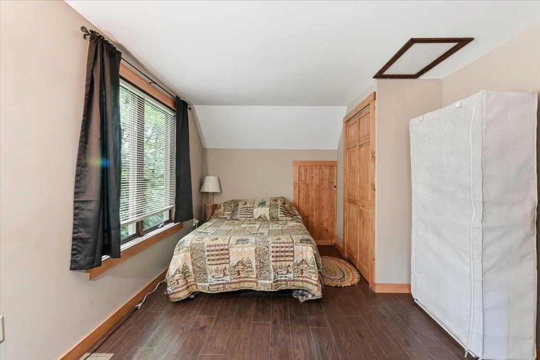 Photo of 17 Forest Ridge