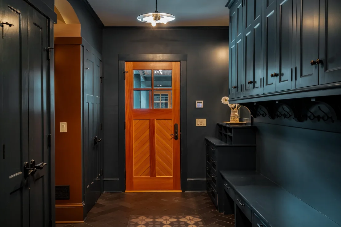 Photo of 422 Shagbark