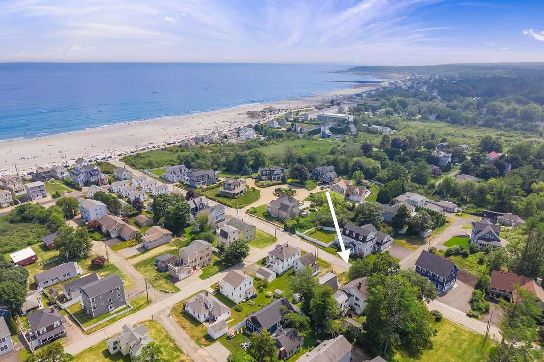 Photo of 35 Beacon