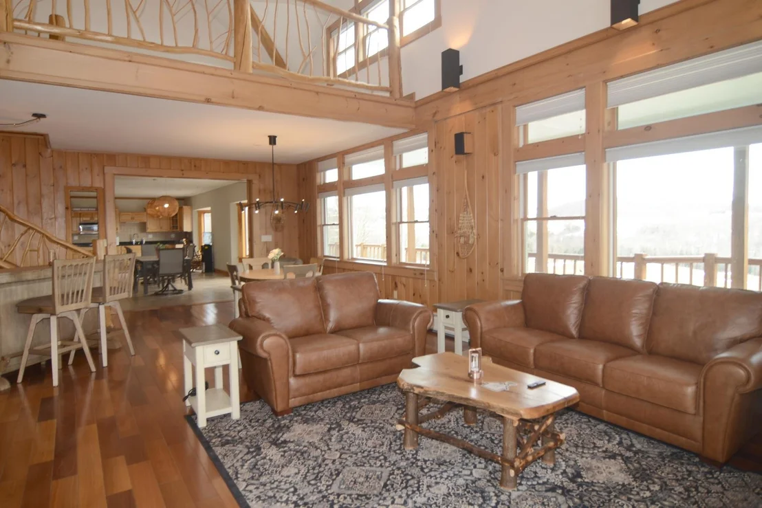 Photo of 734 Herrick