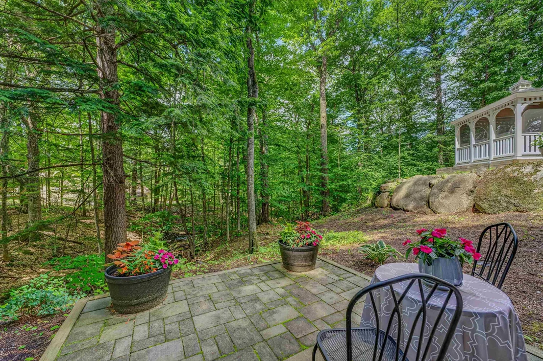 Photo of 32 Stoney Brook