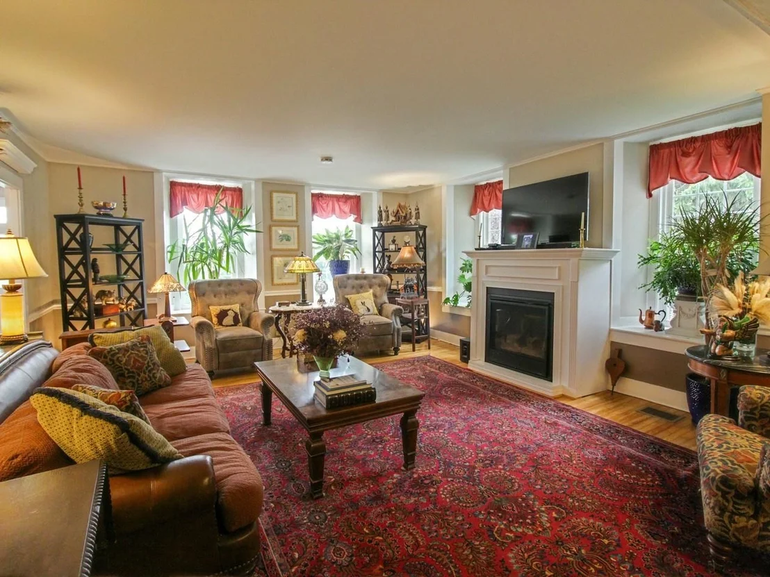 Photo of 383 St. Albans