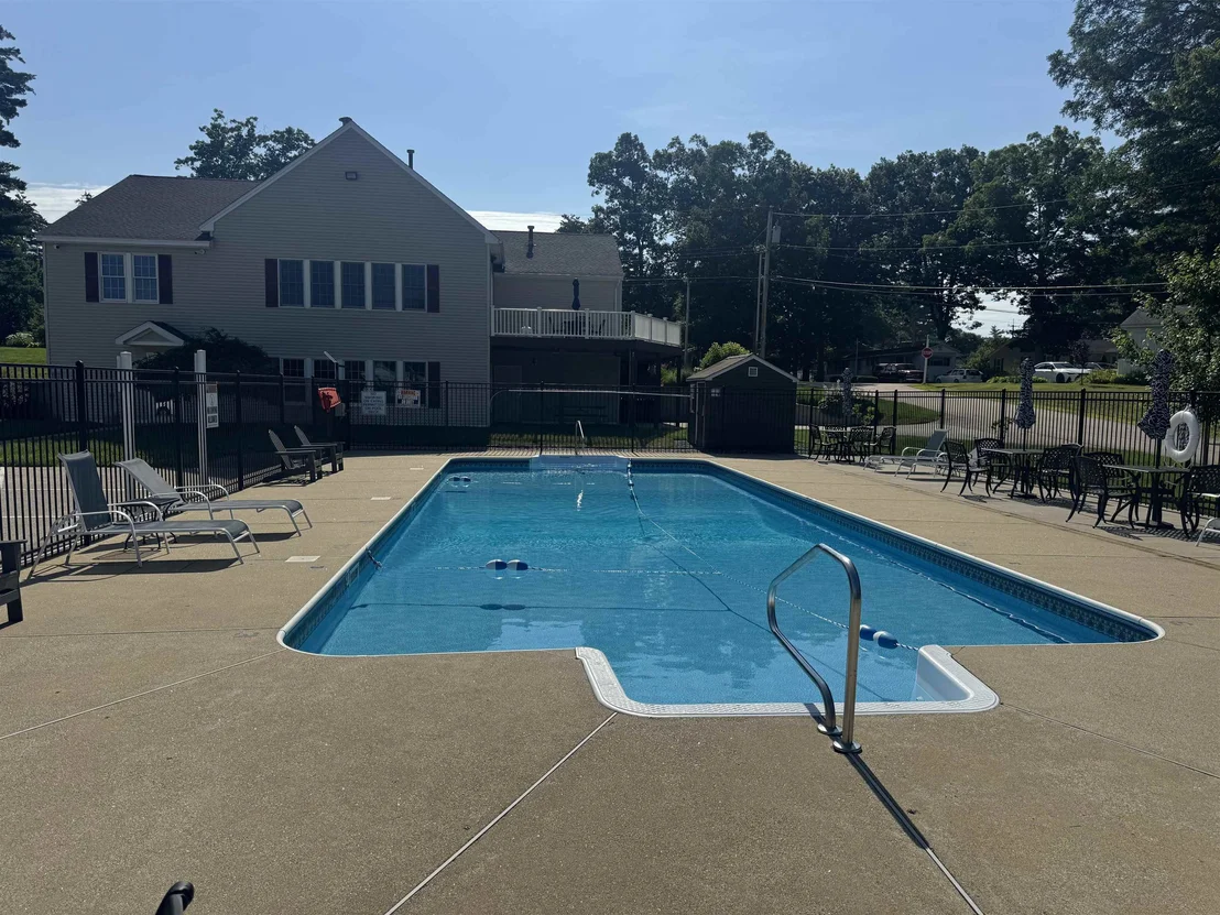 Photo of 4 Manorcrest