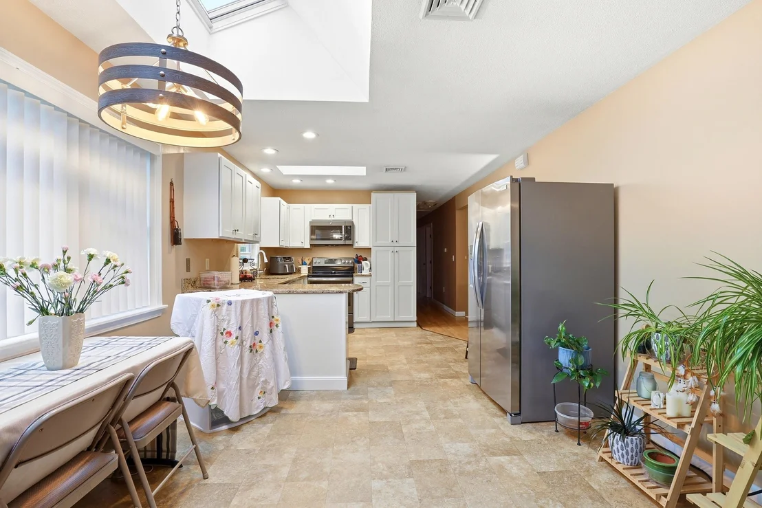 Photo of 34 Beverly