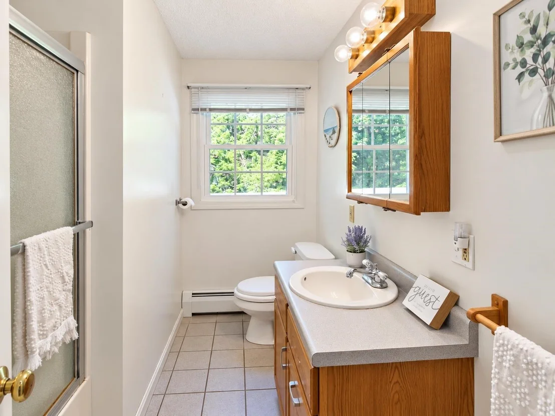 Photo of 12 Roundtree