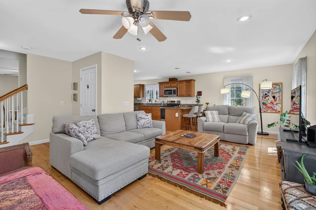 Photo of 14 Holton