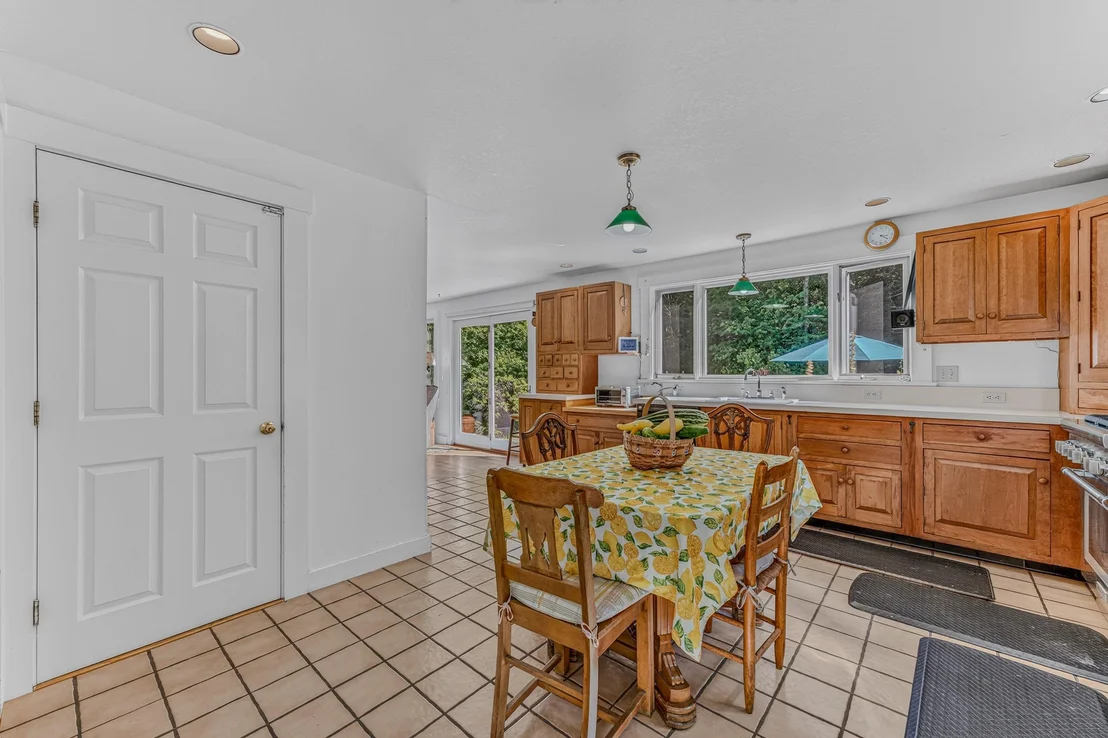 Photo of 381 Toad Hill