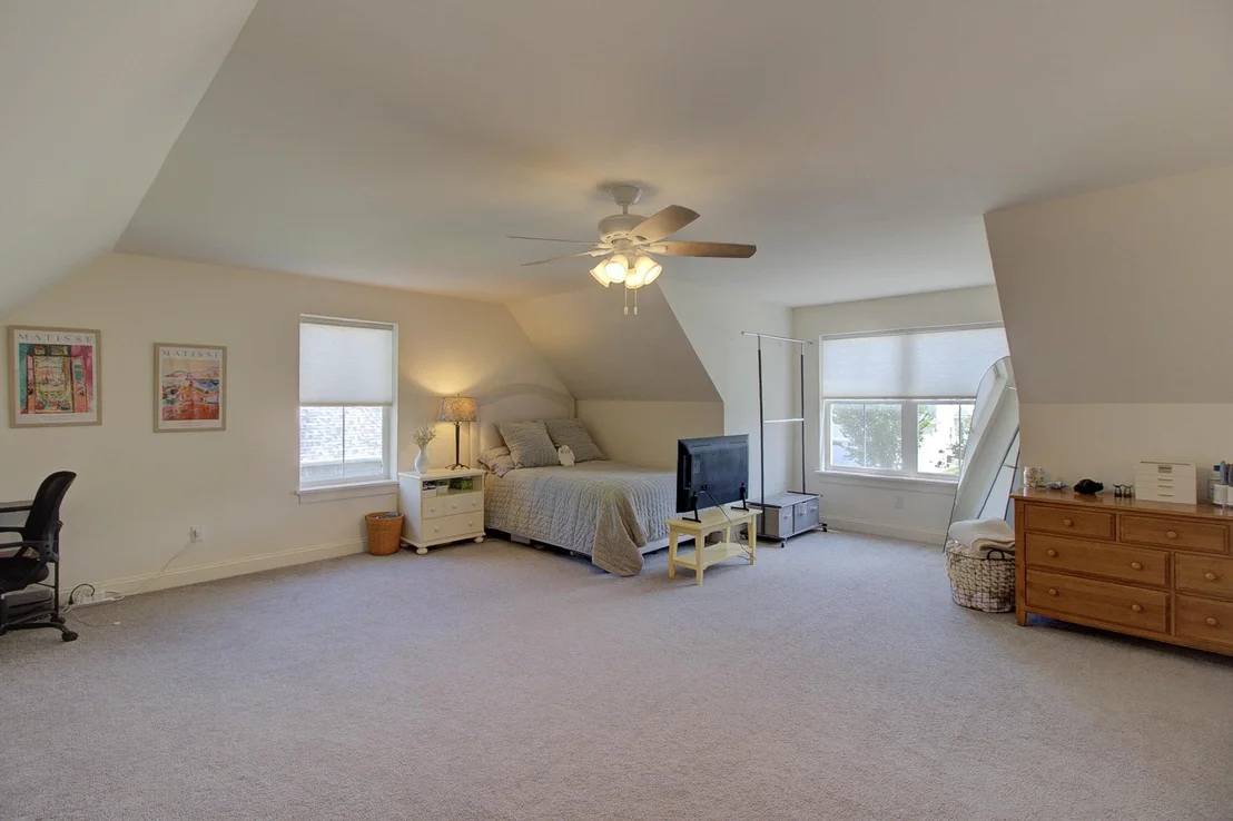 Photo of 307 Rye