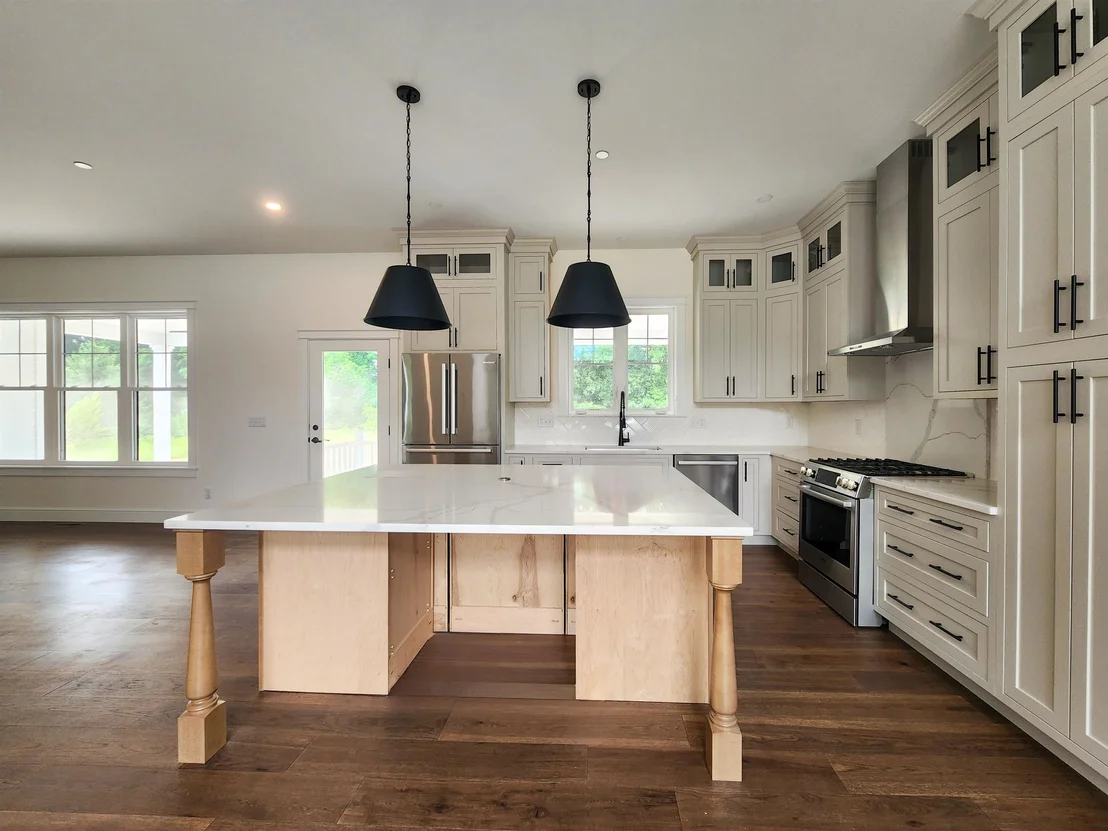 Photo of 9 Tilton