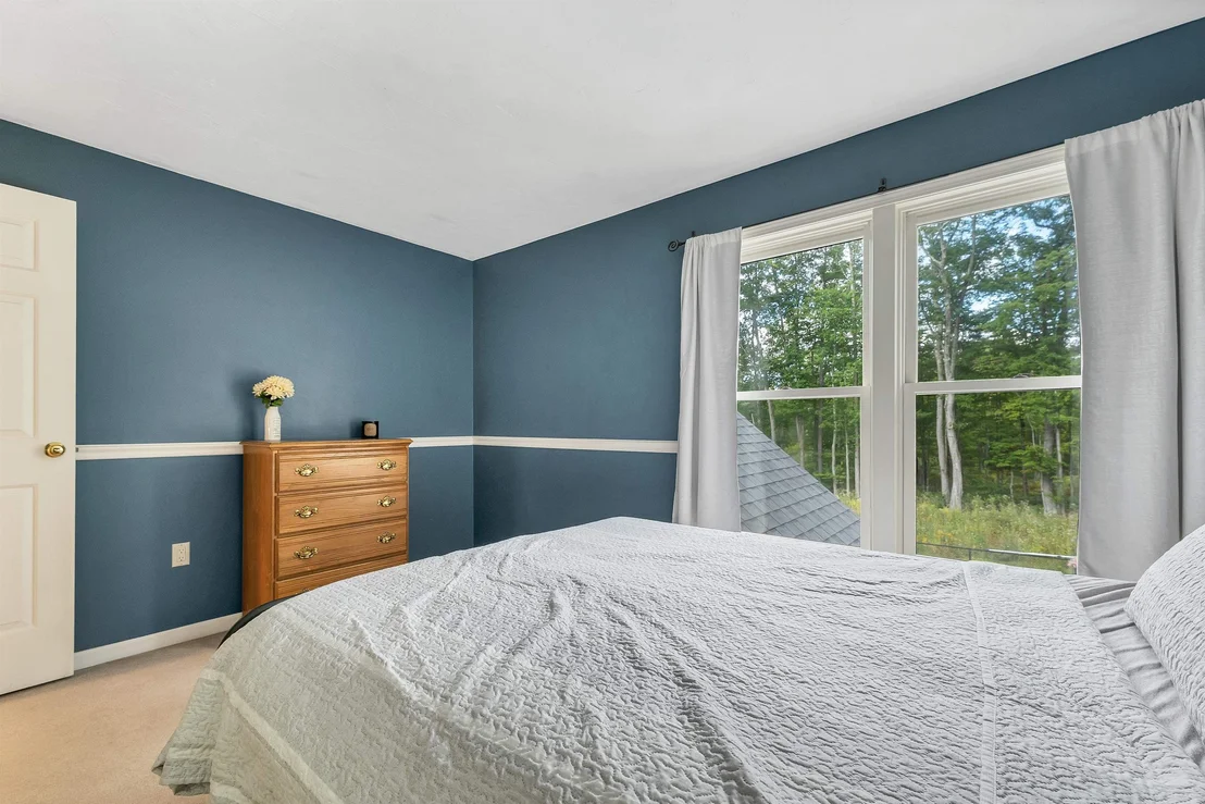 Photo of 27 Oakmont