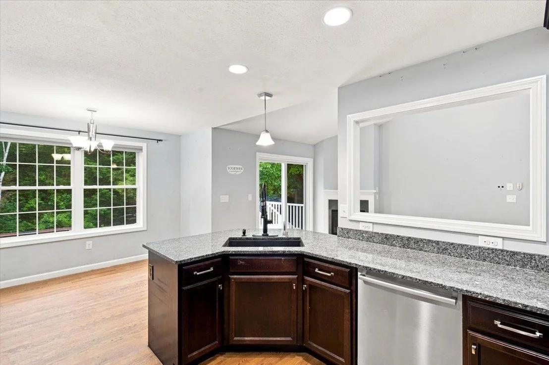 Photo of 5 Ames