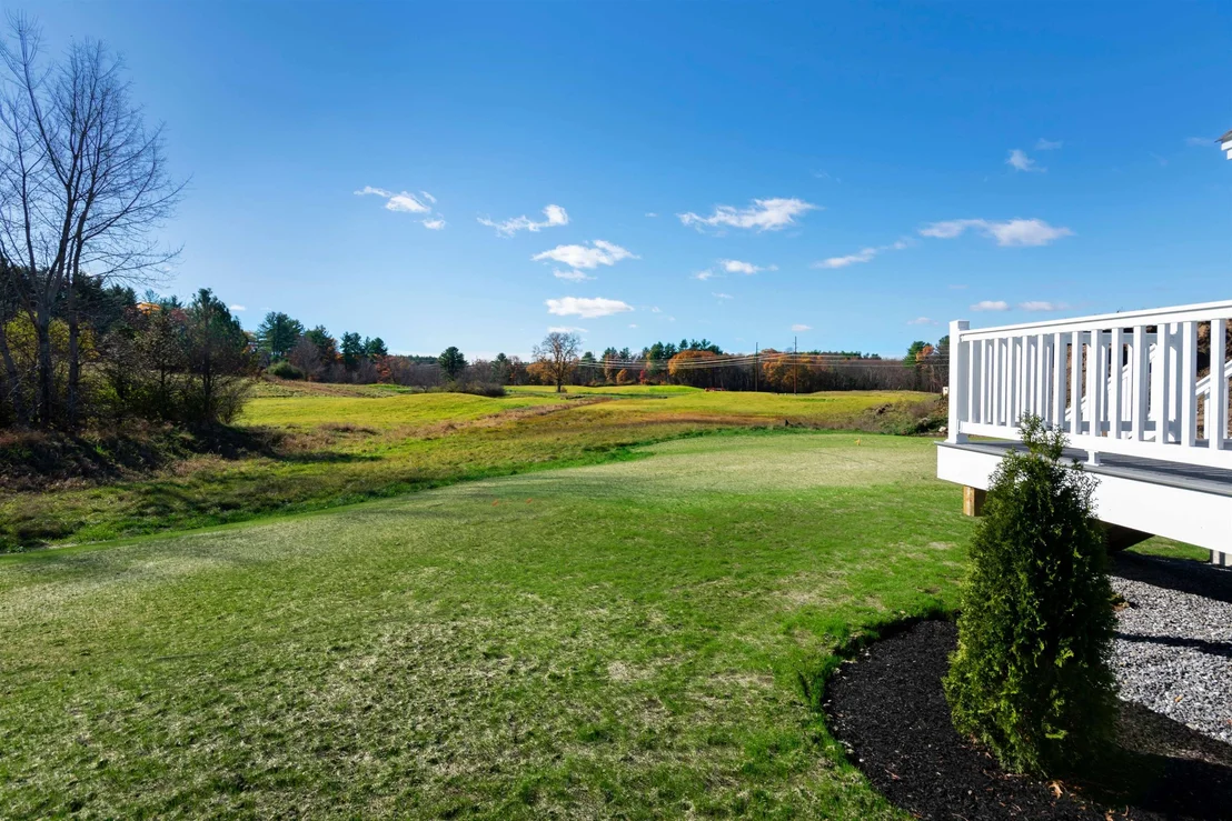 Photo of 8 Acadia